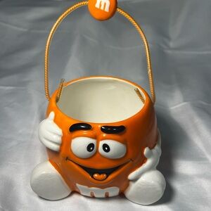 Vintage 2003 Gallerie M&M Orange Ceramic Candy Holder Easter Basket Decor